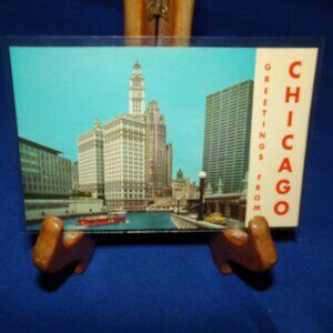 Vintage Full Color Photo Postcard - Greetings From Chicago, Illinois